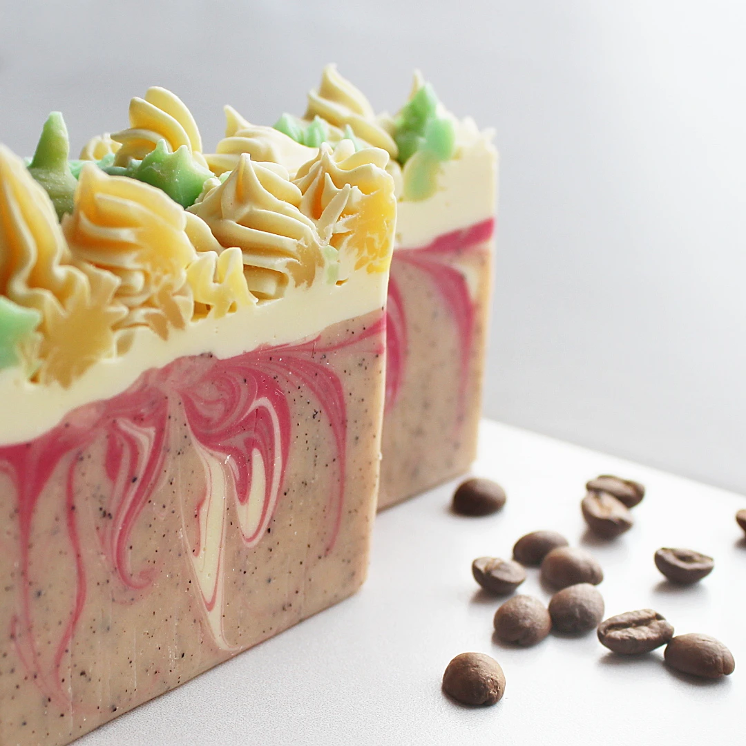 Мило-скраб з меленою кавою